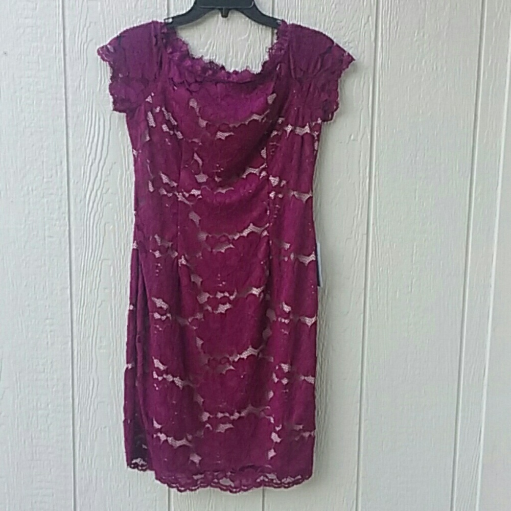 NWT- Adrianna Papell Lace Dress- Sz 6